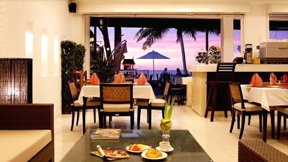 Safari Beach Hotel Patong Exterior foto